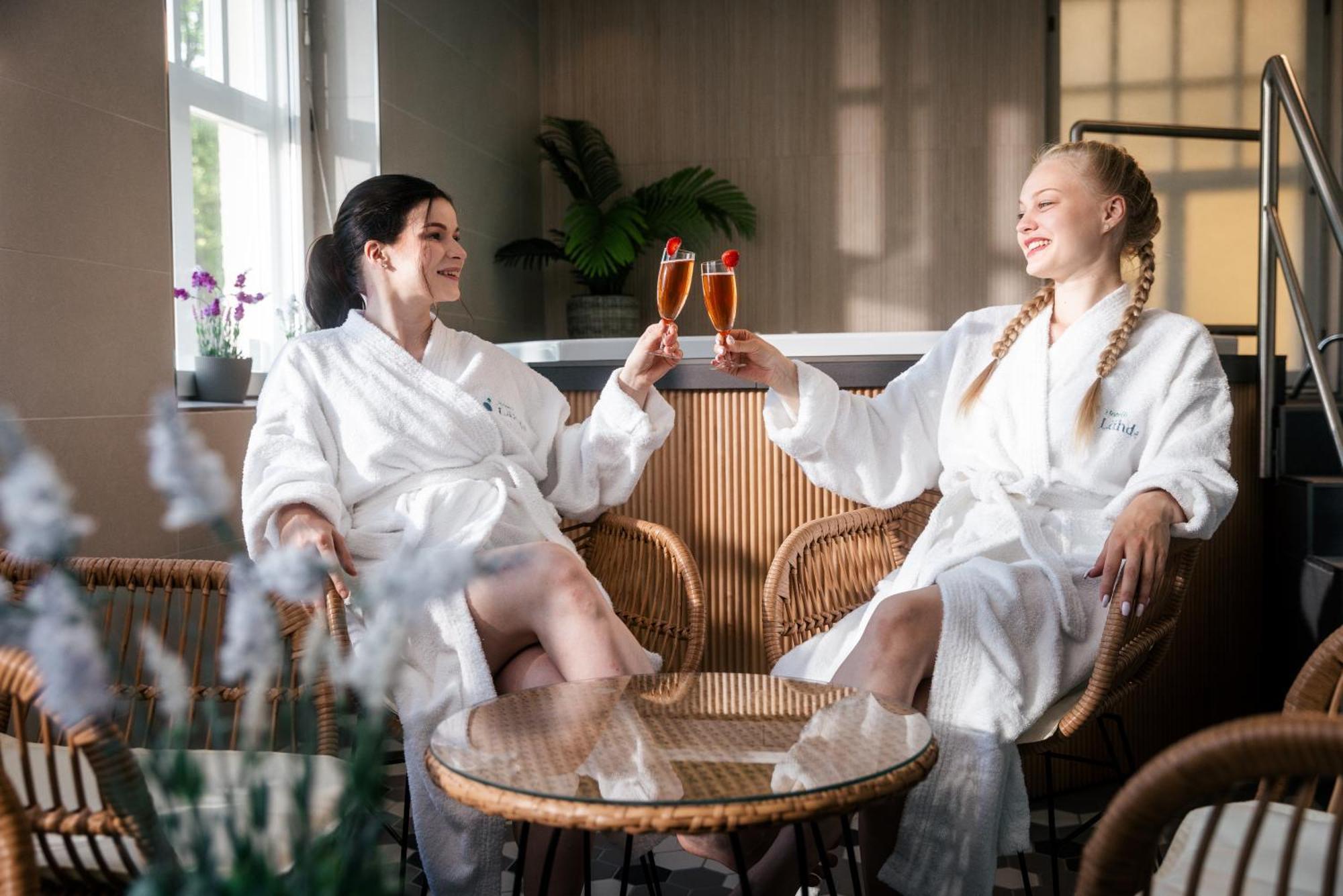 Hotelli Laehde Lappeenranta Ngoại thất bức ảnh