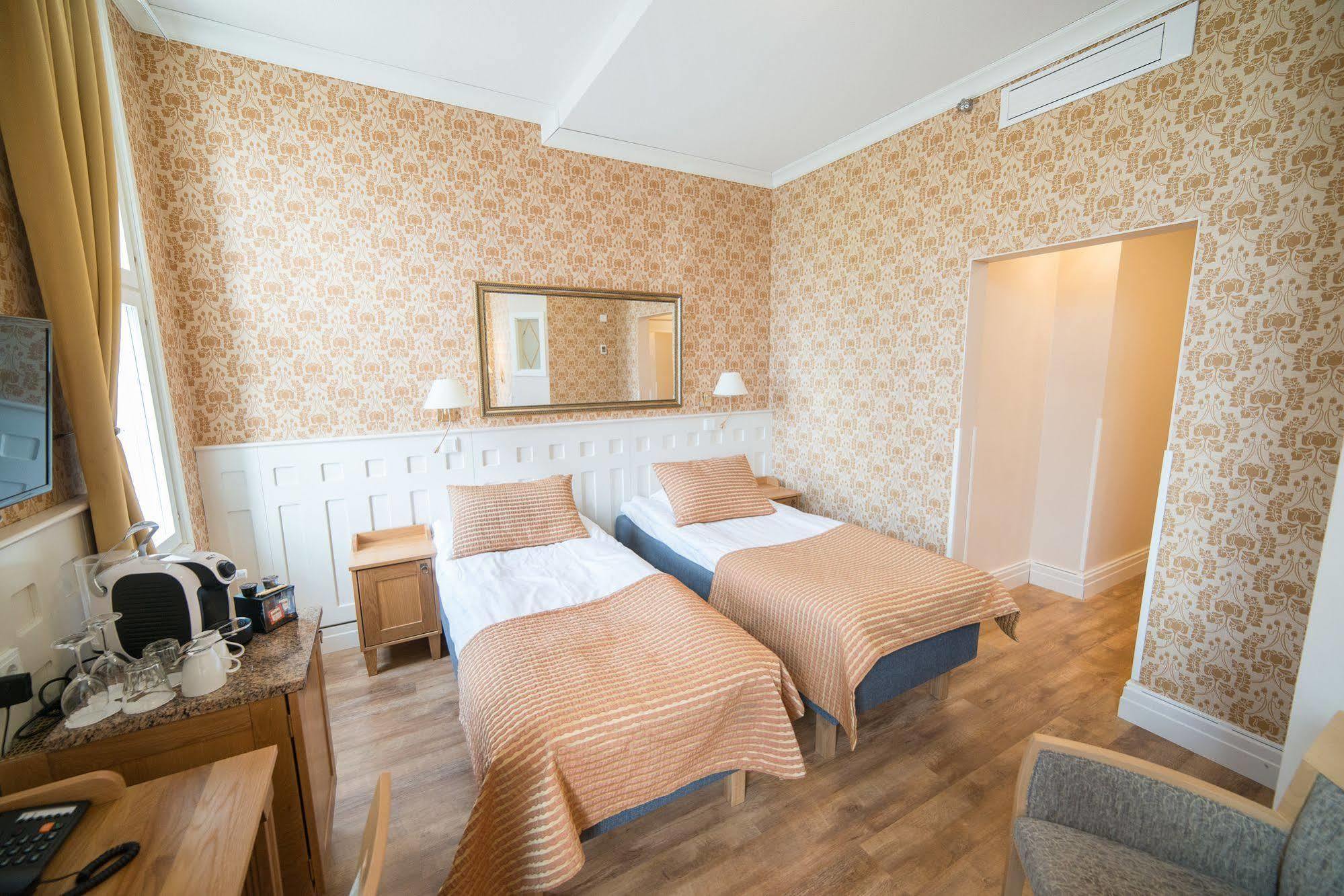 Hotelli Laehde Lappeenranta Ngoại thất bức ảnh